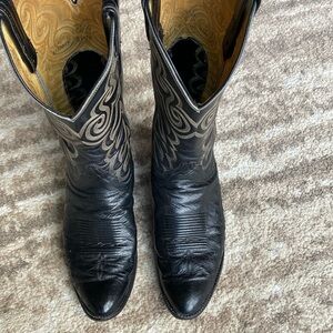 Vintage Tony Lama ostrich boots in 9 1/2 D